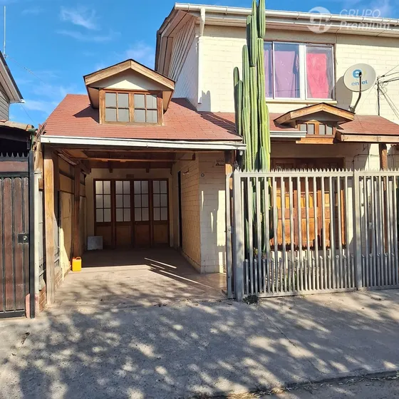 Casa Con Excelente Ubicación En Buin. 3d 1b