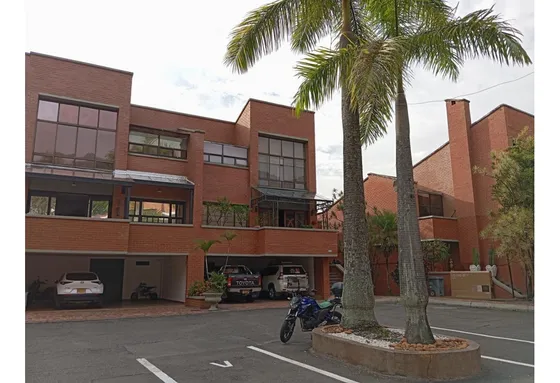 Encantadora Casa En Venta En El Poblado Medellin
