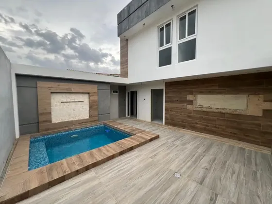 Casa En Venta Urbanización El Bosque Valencia Ns