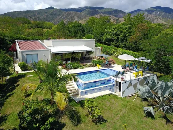 Venta Finca En Santafe De Antioquia, 1.767 Mts, Unidad Cerrada  