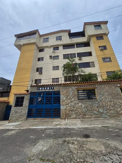 Hermoso Y Acogedor Apartamento En Carenero Higuerote. Se Deja Amoblado. En Excelentes Condiciones Para Uso Inmediato