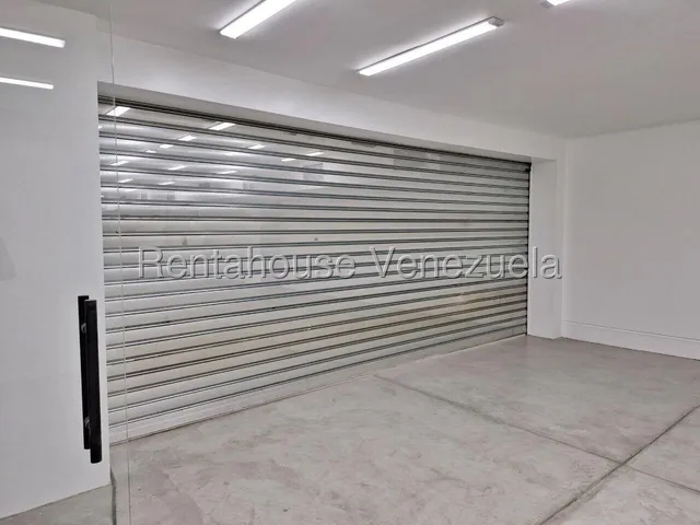 V A Estrenar Sótano En Alquiler En Los Ruices 