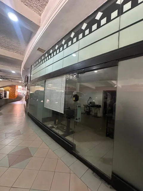 Ar: Alquiler Local, Cc Mediterránean Plaza.