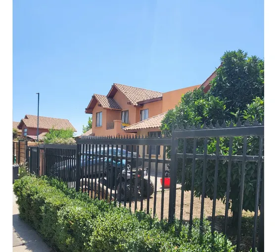 Cómoda Casa Estilo Chilena/ Arriendo /ayres De Chicureo!!