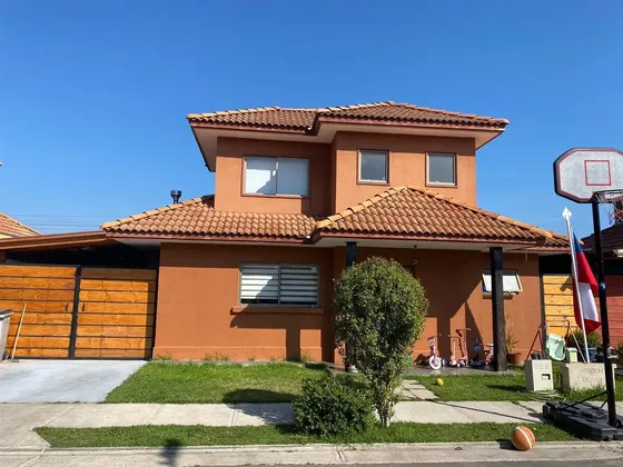 Casa En Venta De 3 Dorm. En La Cruz