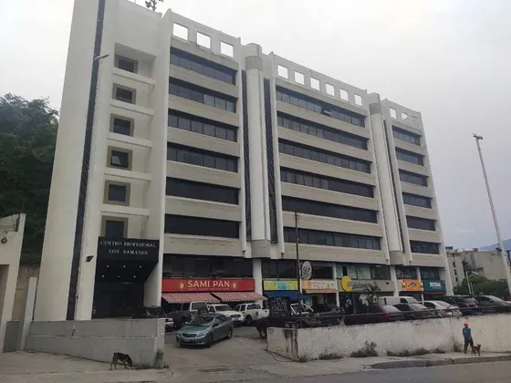 Los Samanes, Municipio  Baruta Vendo O Alquilo Cómoda Oficina