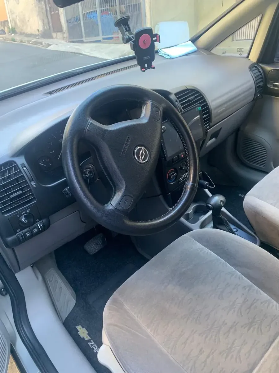 Chevrolet Zafira 2003 2.0 8v Aut. 5p — foto 5