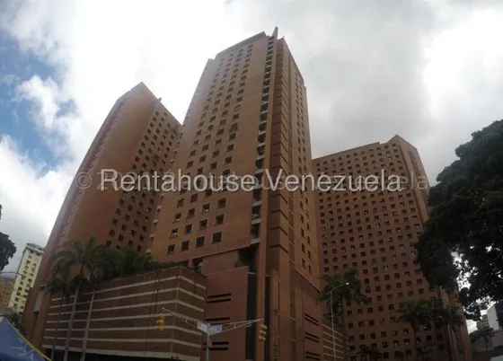 Cómodo Y Acogedor Apartamento Tipo Estudio En Venta, Amoblado, 62 Mts. Luis Infante 25-23913