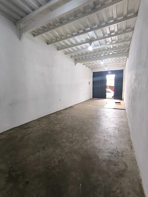 Local Comercial En Sector La Candelaria, Av. Andres Bello Entre Calle Sucre Y Calle Infante (yb)