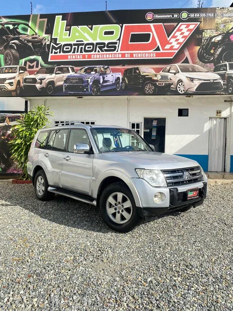 Mitsubishi Montero Automática