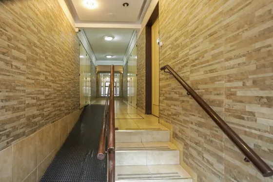 Belgrano - Departamento 2 Ambientes En Venta - Planta Baja - Apto Profesional