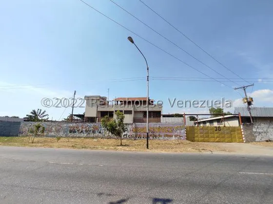 Amplio Galpón Con Edif De Oficinas992mtrs2ref23-10138.hasiso