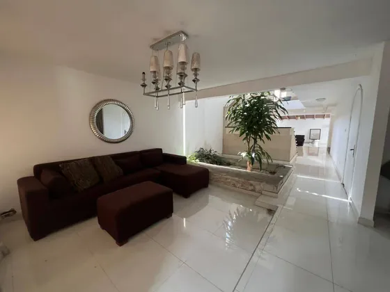Hortiz 278502 Hermosa Casa En Venta En Urb Las Chimeneas.