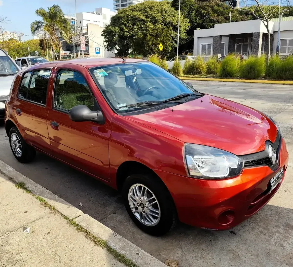 Renault Clio 1.2 Mio Confort Plus Abc