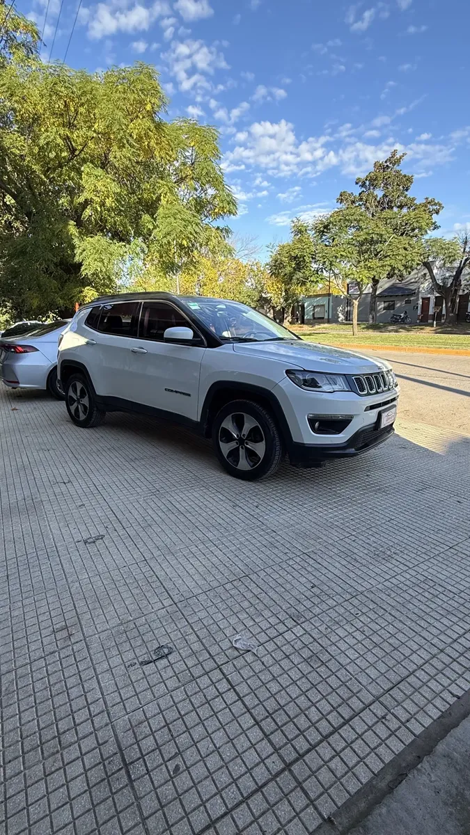 Jeep Compass 2.4 Longitude Plus 4X45546776842371174420