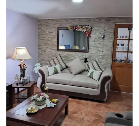 Gestimob Vende Casa  En Villa El Abrazo De Maipú A Una Cuadr