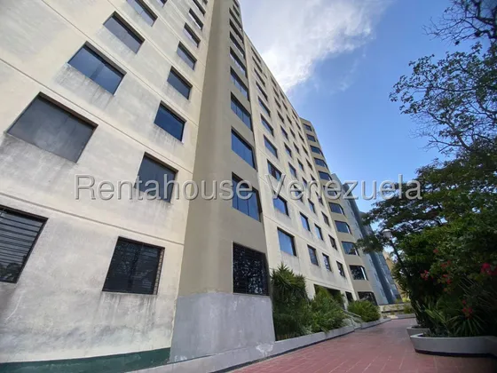 #*25-8310 Venta Hermoso Y Lujoso Apartamento En La Mejor Zona Del Este De La Ciudad,barquisimeto, Lara. Adelaida Armeya