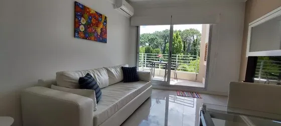 Departamento En Venta - 1 Dormitorio 1 Baño - Cochera - 90mts2 - Punta Del Este