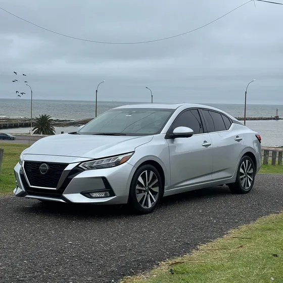 Nissan Sentra Exclusive At 2.0