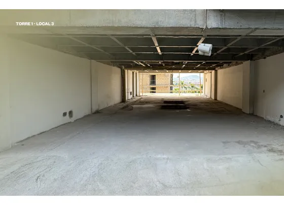 Renta Local Comercial  En La Avenida 30 De Agosto Pereira