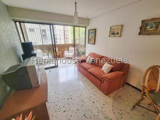Apartamento En Venta En La Urbina Jr