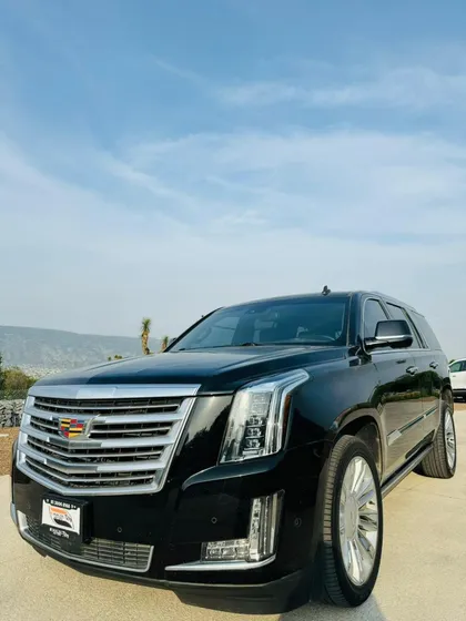 Cadillac Escalade 6.2 Plinum 4x4 At