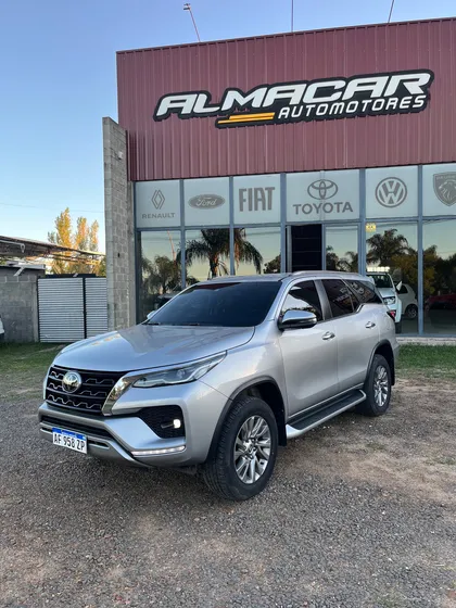 Toyota Sw4 2.8 Srx 204cv 4x4 7as At