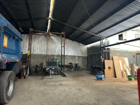 Propiedad Industrial Con Galpón Y Oficinas | 360 M2 Terreno
