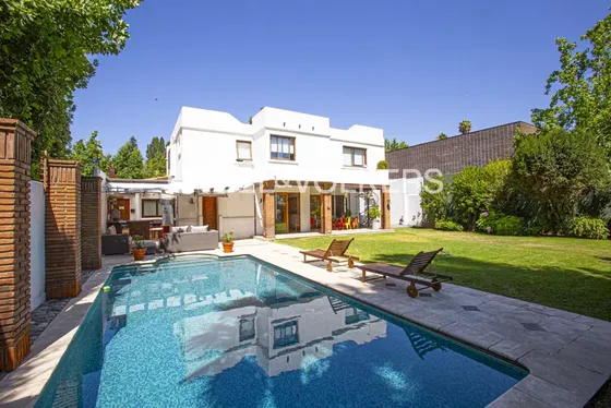Casa En Venta, Los Dominicos