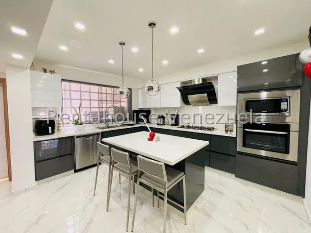 Casa En Venta Maracay Urb Villas Del Sol Ii Prolongacion Av. Aragua 25-6276 Apd