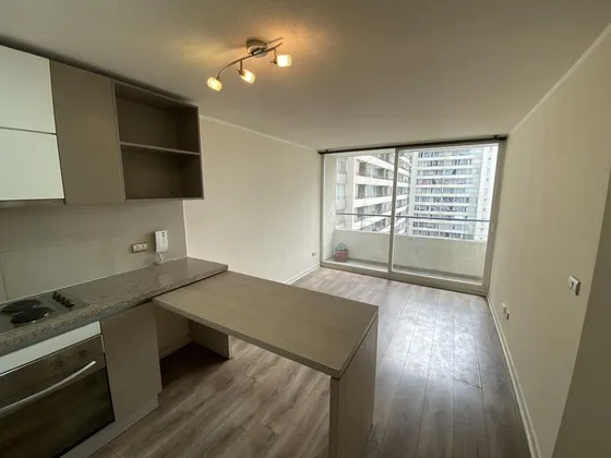 Lindo Departamento Al Lado Del Metro Las Torres