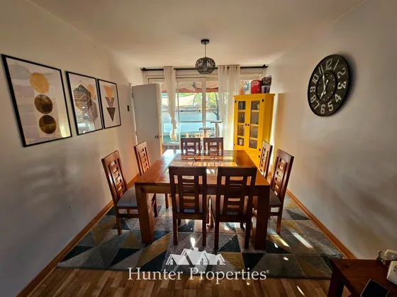 Casa En Venta De 4 Dorm. En Ñuñoa