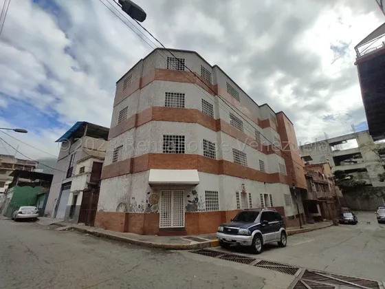 Se Vende Edificio En Parroquia La Candelaria