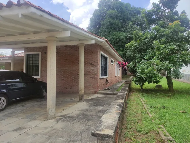 Yosmar Y Fernando Venden Casa En Sector. El Rincón - Naguanagua