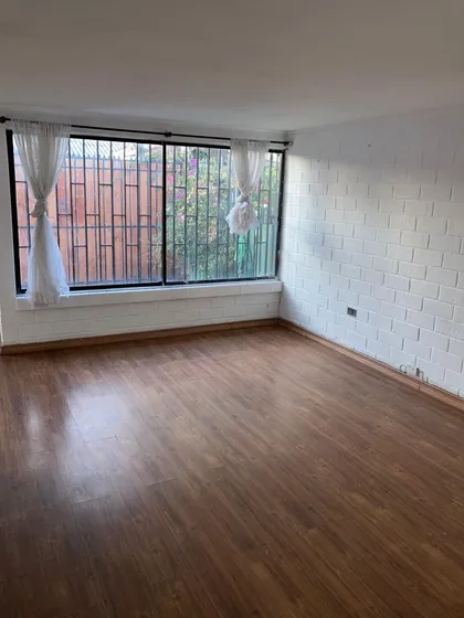 680.000 Oscar Araya Villa Los Cantaros 3 Dormitorios 120m2