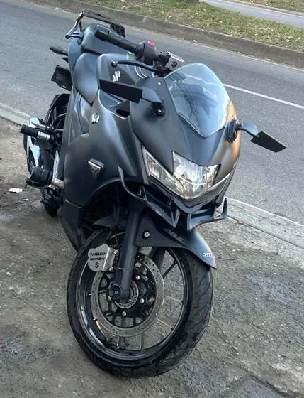 Suzuki Gixxer 250 Sf En Excelente Estado, Incluye Accesorios