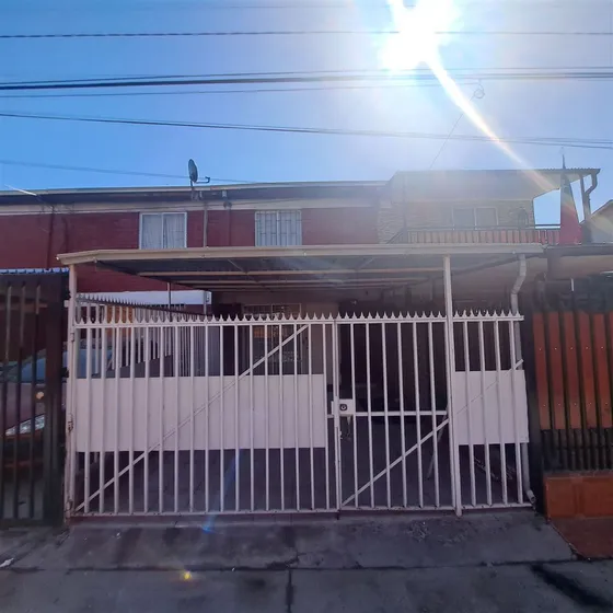 Casa En Venta De 3 Dorm. En Psje Minerva, Maipú