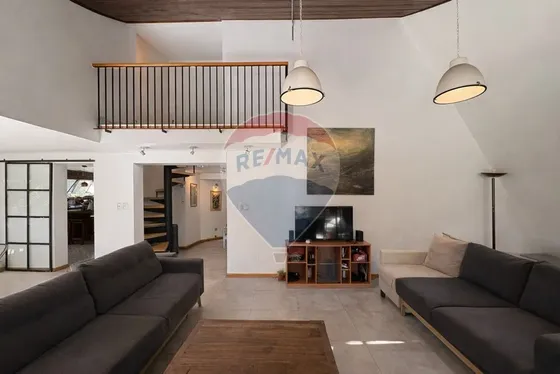Oportunidad Dúplex Remodelado
