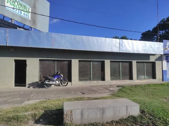 Venta Local Comercial Con Deposito  