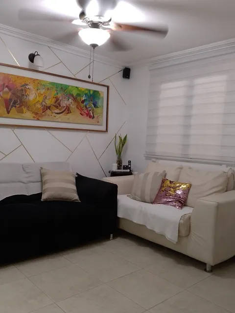 Cb.en Venta Tonwhouse En Calicanto. Flor Amarillo. 