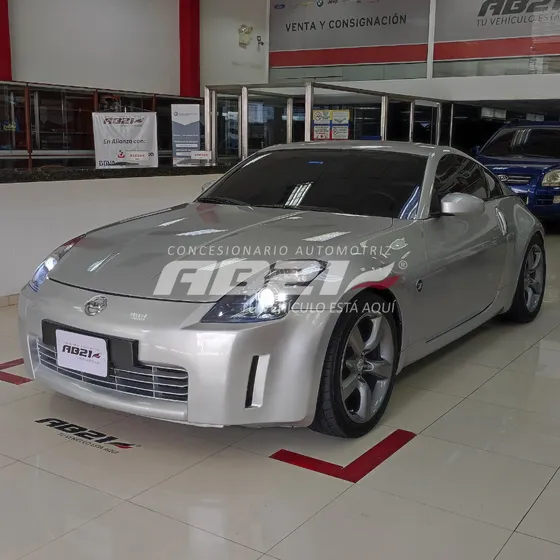 Nissan 350z .