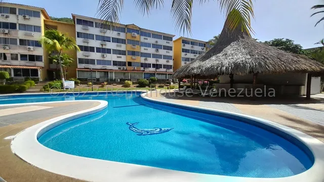Apartamento Amoblado De Oportunidad En Paraiso 2 De 4 Habitaciones