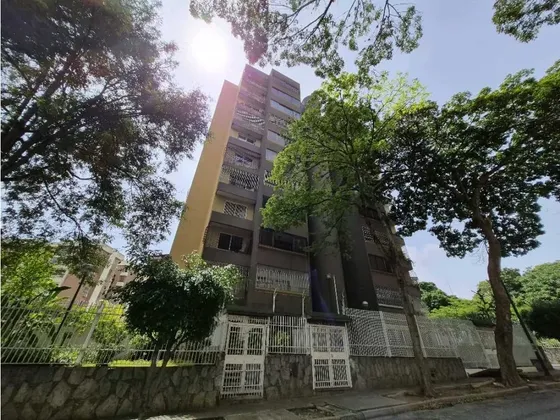 Alquilo Apartamento 100m2 La Urbina 3920