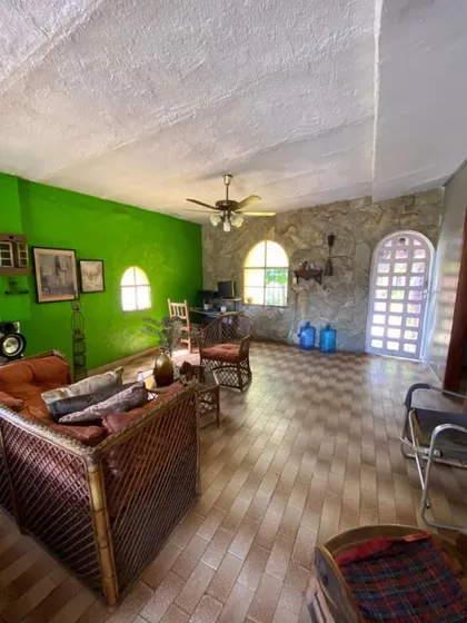 Leandro Araque Ofrece En Venta Casa  En El Morro Con Excelente Ubicación Comercial O Residencial Para Inversionista