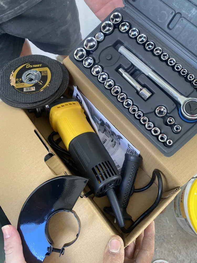 Maleta do jogo de chaves aberta