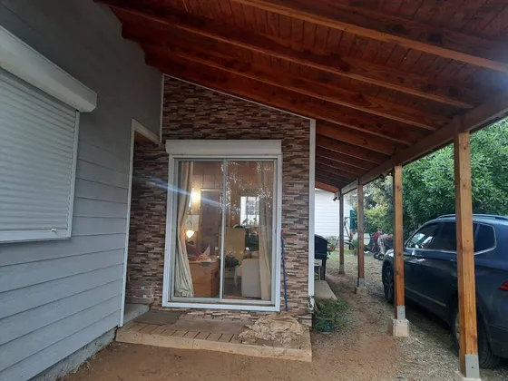 Grace Kelm Vende Para Inversión, Dos Casas 3dorm+2 Ba Y 2dor