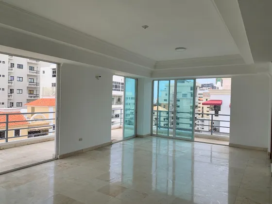 Rebajado Penthouse De 470 Metros En Venta En Bella Vista