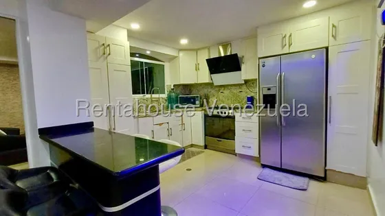 Sorangel Vargas Vende Amplia Y Hermosa Casa, Tanque Subterraneo, Excelente Ubicacion. L:os Tulipanes Cabudare Mls #25-19872