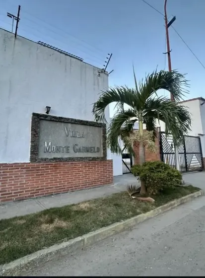 Mary Castro Vende Casa En Monte Carmelo, San Diego (solo Clientes)