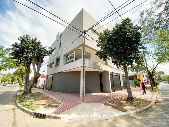 Triplex En La Florida Con Quincho Y Parrillero 140m2
